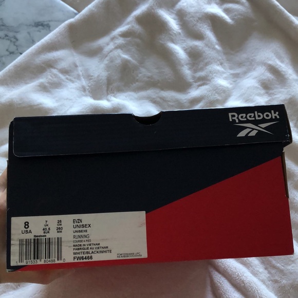 Reebok Running Shoes- BRAND NEW - Picture 4 of 5